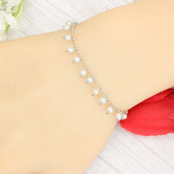 "Trendy Handmade Bracelet – A Thoughtful Gift for Girls & Women | UNVRC1716 - Picture 7 of 10